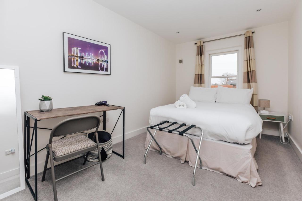 Central Modern Flat For 4-6 & Dedicated Parking Henley-on-Thames Eksteriør bilde
