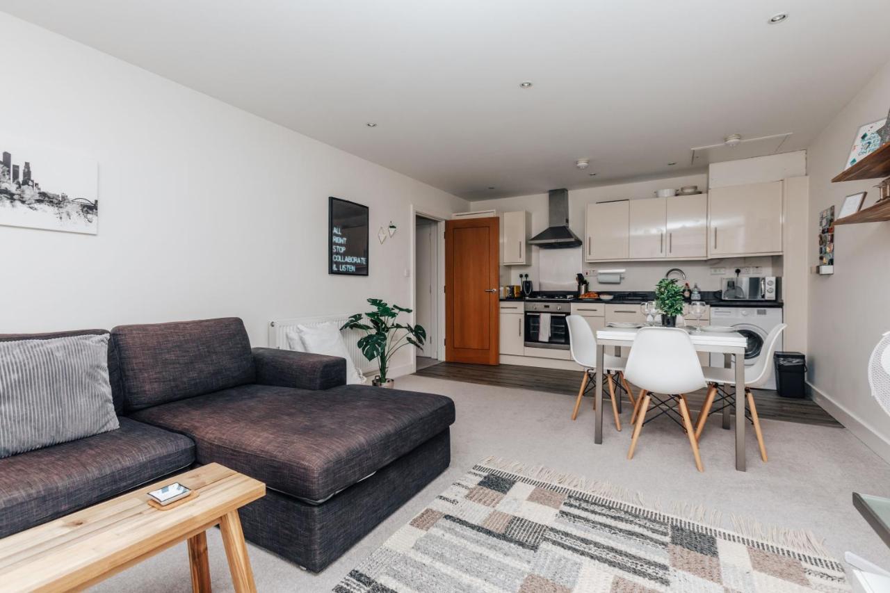 Central Modern Flat For 4-6 & Dedicated Parking Henley-on-Thames Eksteriør bilde