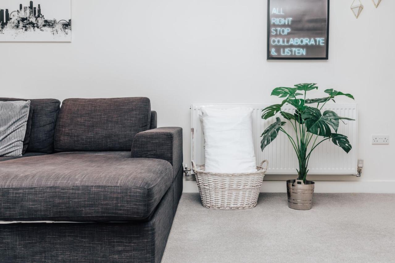 Central Modern Flat For 4-6 & Dedicated Parking Henley-on-Thames Eksteriør bilde